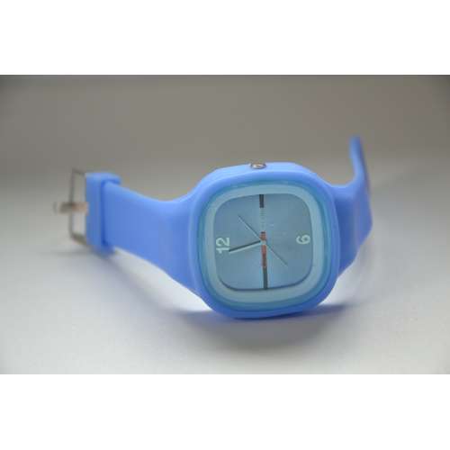 Zegarek na rękę silikonowy niebieski