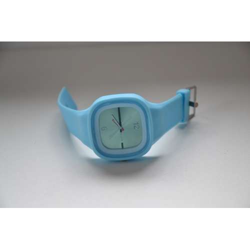Zegarek na rękę silikonowy błękitny